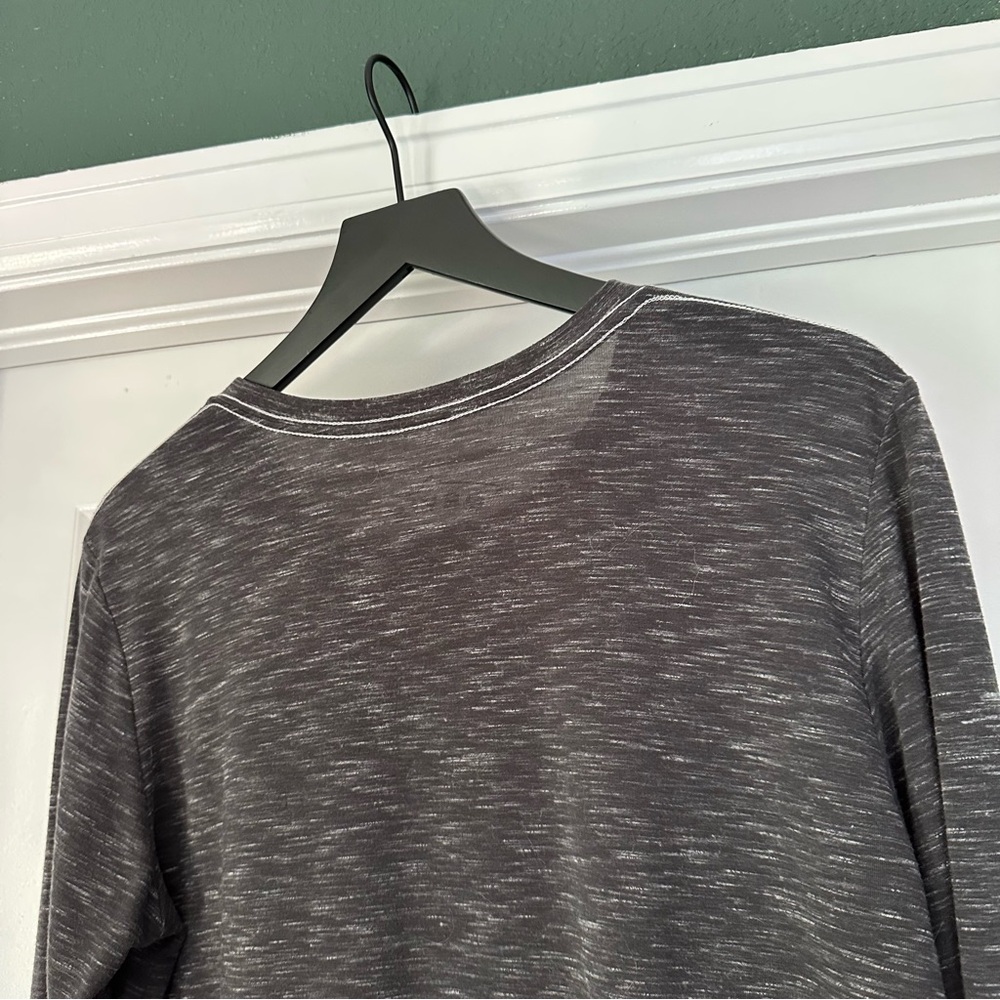 Orvis Gray Long Sleeve Tee Classic Crew Neck - Picture 5 of 5